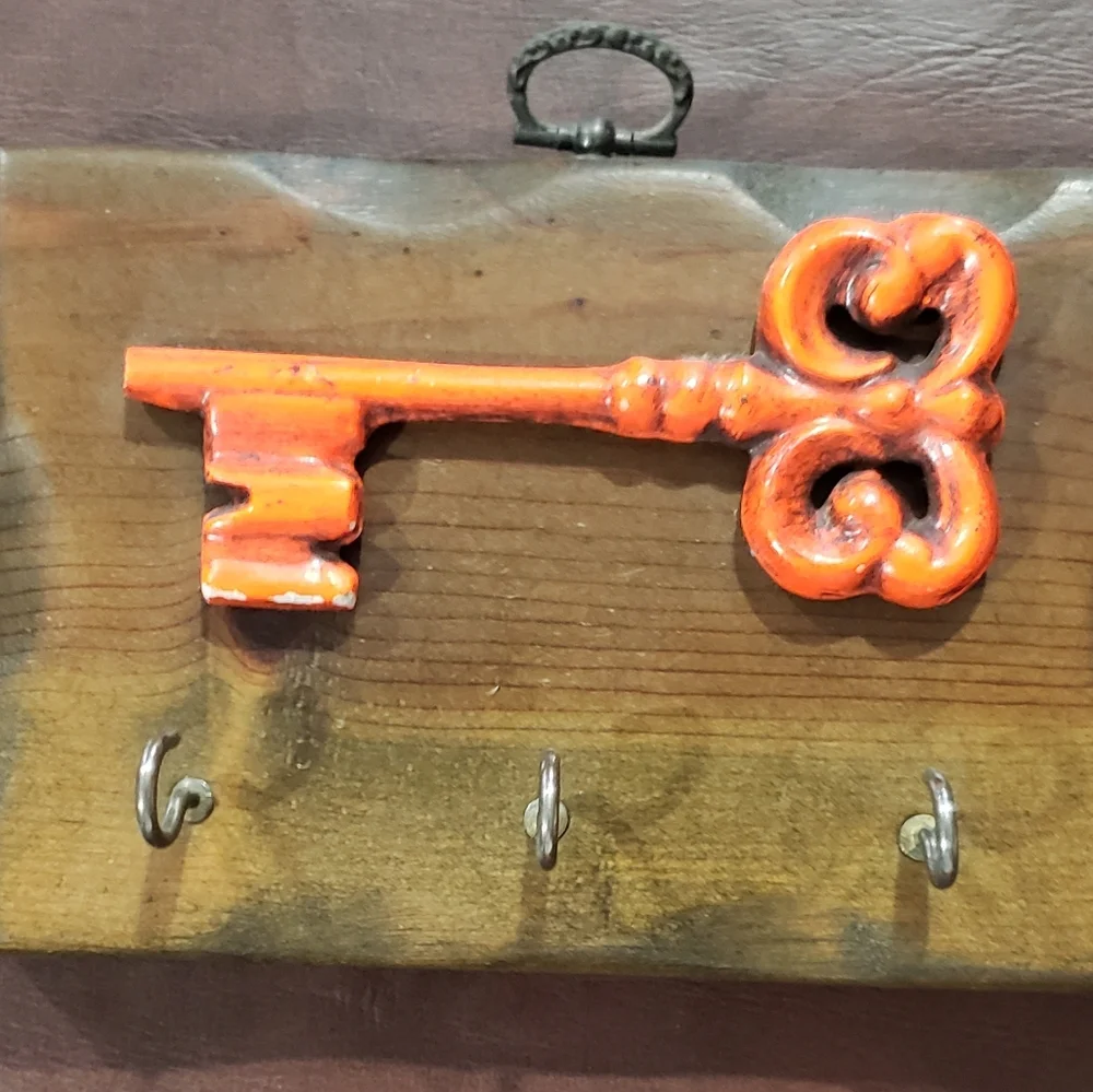 Rustic Orange Key Wall Decor Holder